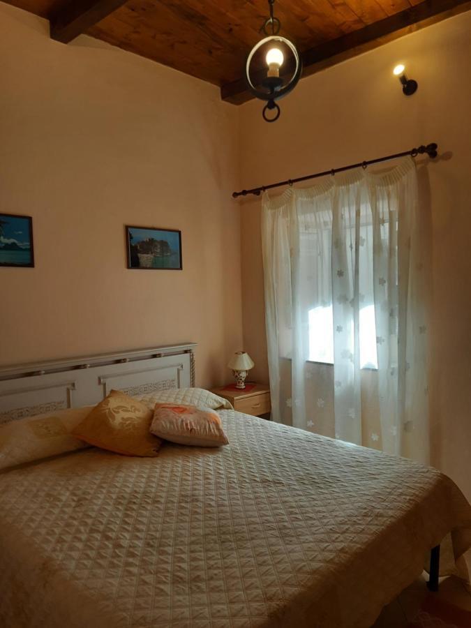 Apartamento Astoria Tropea Centro Storico Exterior foto