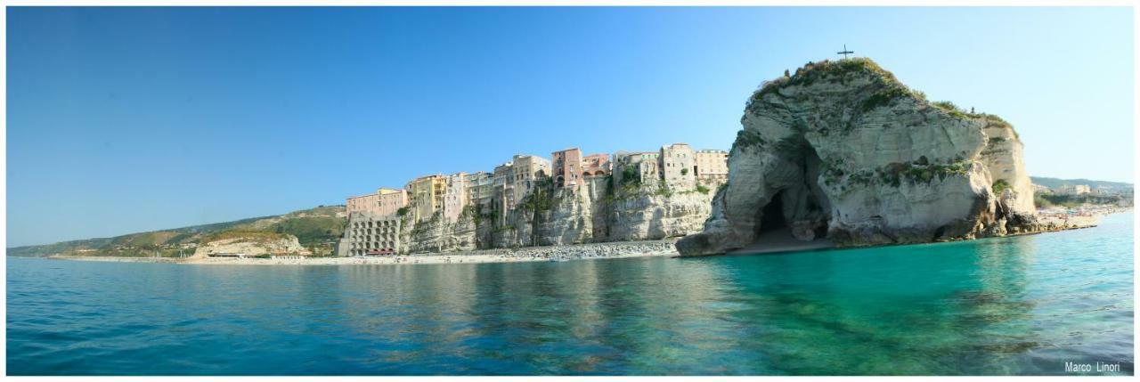 Apartamento Astoria Tropea Centro Storico Exterior foto