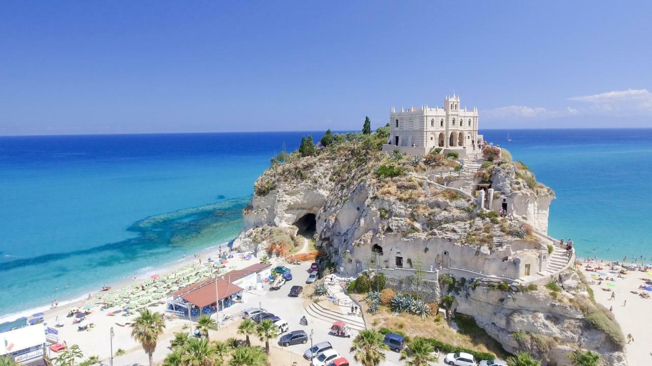 Apartamento Astoria Tropea Centro Storico Exterior foto