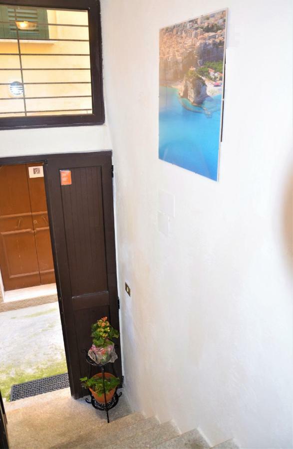 Apartamento Astoria Tropea Centro Storico Exterior foto